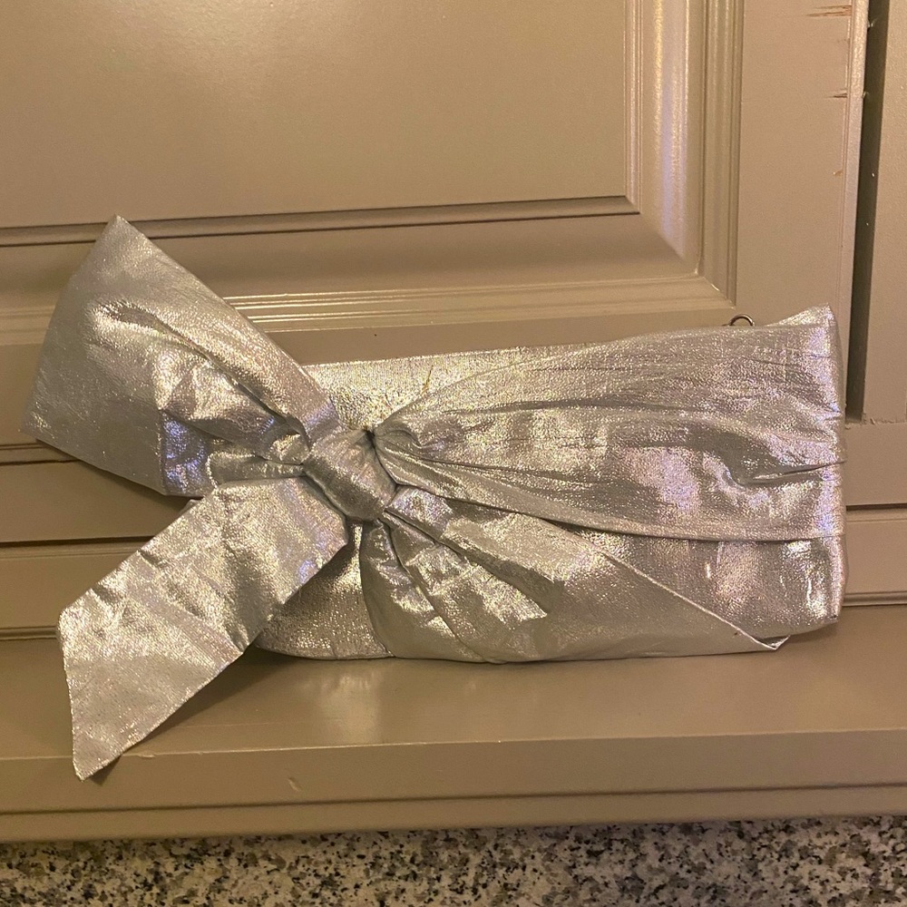 Silver Metallic Formal Clutch Handbag